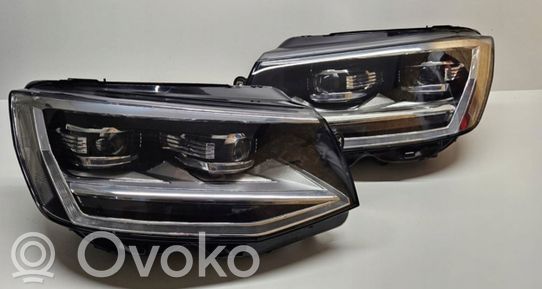 Volkswagen Transporter - Caravelle T6 Priekinis žibintas 