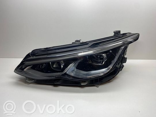 Volkswagen Golf VIII Priekinis žibintas 