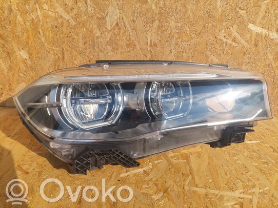 BMW X6 F16 Priekinis žibintas 