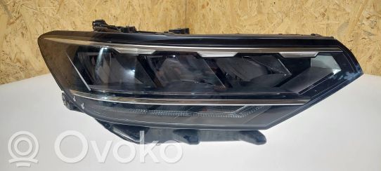 Volkswagen PASSAT B8 Priekinis žibintas 