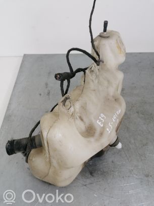 BMW 5 E39 Windshield washer fluid reservoir/tank 