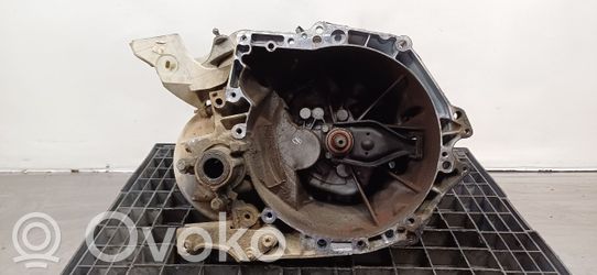 Peugeot 2008 I Mechaninė 5 pavarų dėžė 