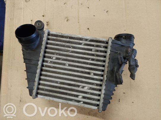 Volkswagen Golf IV Radiatore intercooler 
