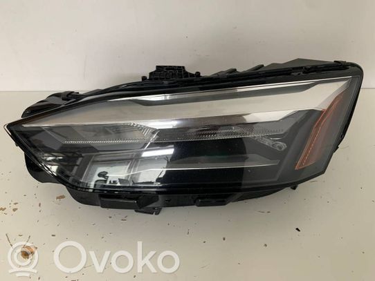 Audi A5 Priekinis žibintas 