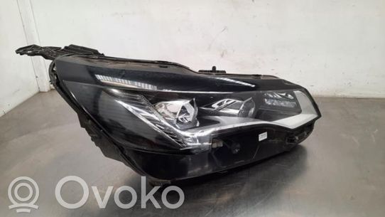 Peugeot 3008 II Priekinis žibintas 