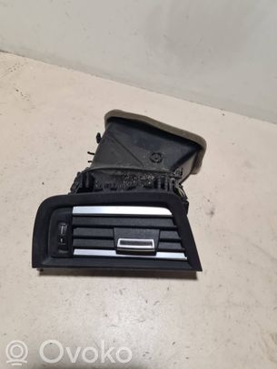 BMW 5 F10 F11 Sānu gaisa režģis 