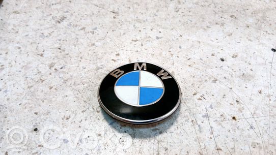 BMW 3 F30 F35 F31 Mostrina con logo/emblema della casa automobilistica 