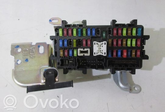 Infiniti Q50 Sulakemoduuli 