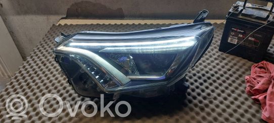 Toyota RAV 4 (XA40) Priekinis žibintas 