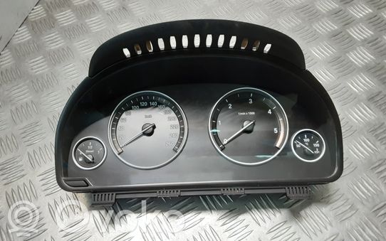 BMW 5 F10 F11 Nopeusmittari (mittaristo) 