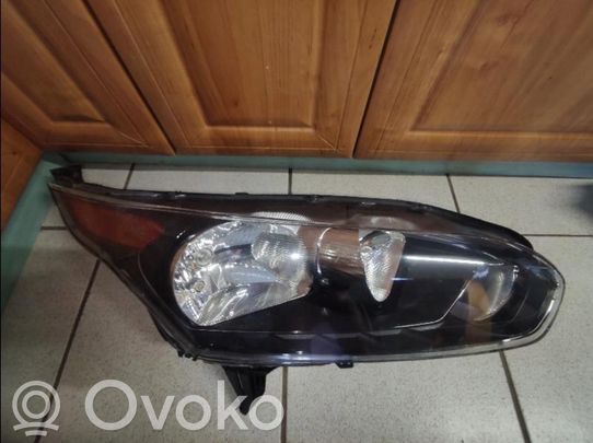 Ford Transit -  Tourneo Connect Priekinis žibintas 