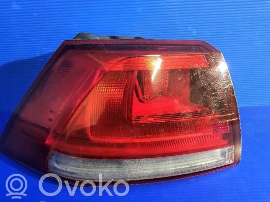 Volkswagen Golf VII Galinis žibintas kėbule 