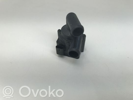 Volvo XC40 Bomba auxiliar eléctrica de agua/refrigerador 