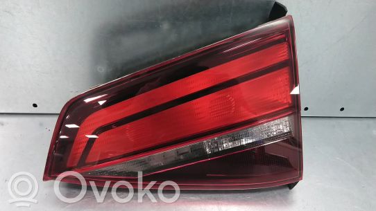Volkswagen Jetta VI Takavalot 