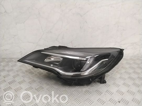 Opel Astra K Priekinis žibintas 