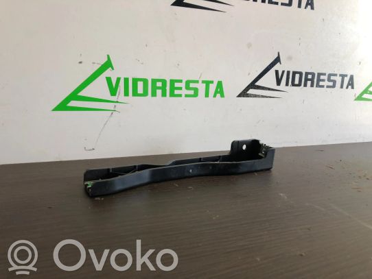 Muut kojelaudan osat   202184