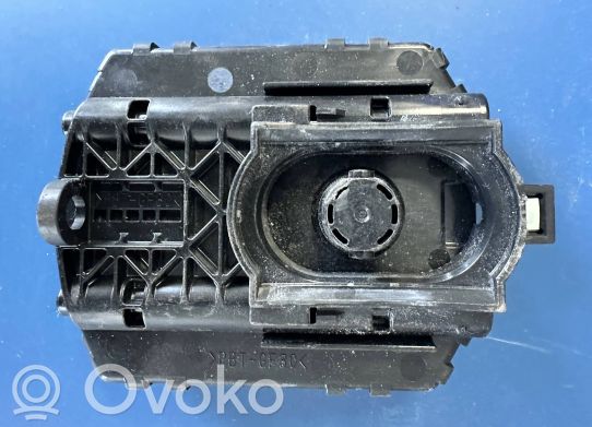 Lexus RX 450H Priekinio žibinto detalė 