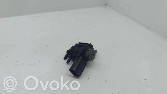 Volkswagen PASSAT B6 Elettrovalvola turbo 