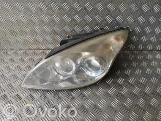 Hyundai i30 Lampa przednia 
