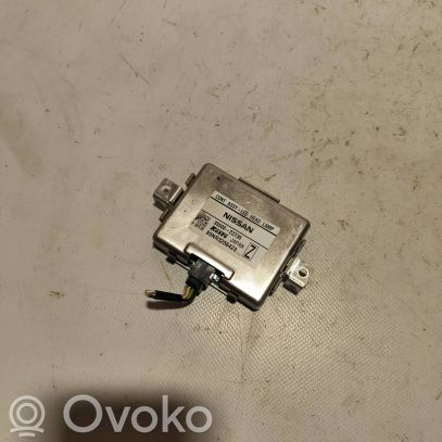 Nissan X-Trail T32 Xenon valdymo blokas 