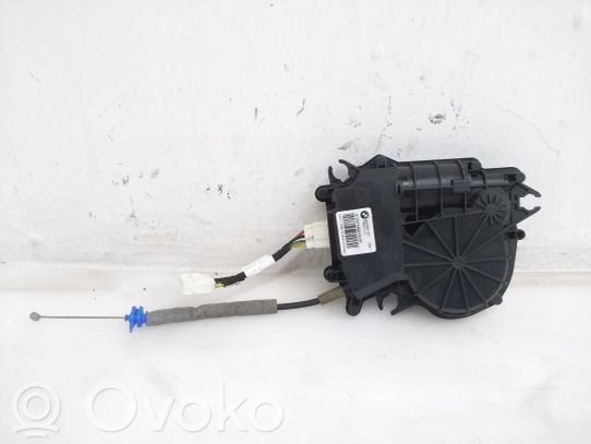 BMW X3 F25 Takaluukun/tavaratilan luukun nostomoottori 