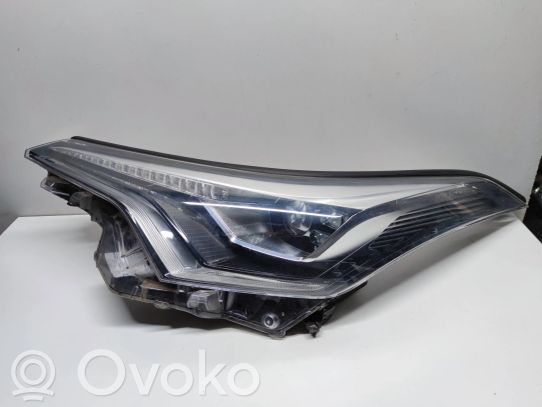 Toyota C-HR I Faro delantero/faro principal 