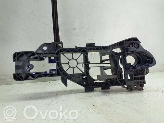 Volkswagen PASSAT B6 Etuoven ulkokahvan kehys 