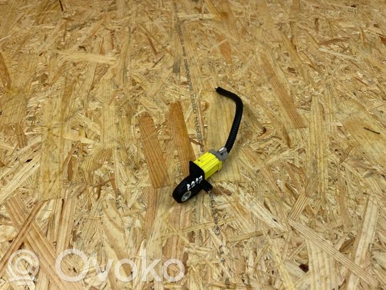 Oro pagalvių smūgio daviklis   8917302140