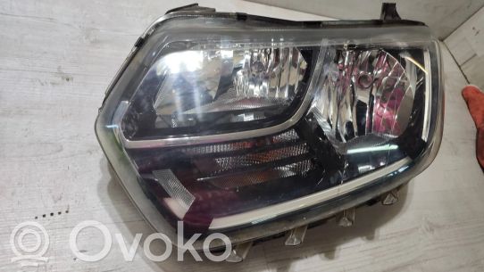 Dacia Duster II Priekinis žibintas 