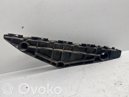 Toyota Avensis T270 Staffa di rinforzo montaggio del paraurti anteriore 