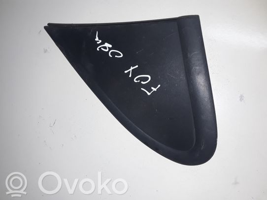 Volkswagen Fox Muovisen sivupeilin kotelo 