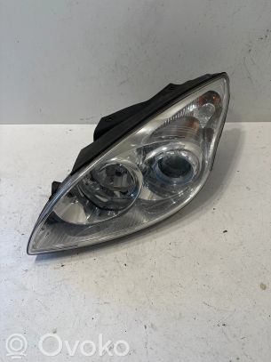 Hyundai i30 Lampa przednia 