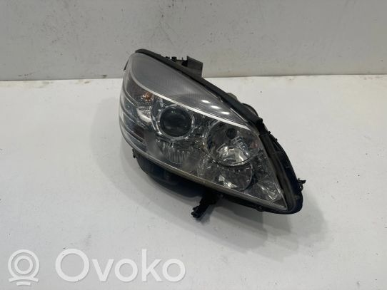 Mercedes-Benz C W204 Priekinis žibintas 