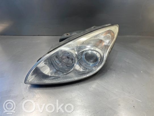 Hyundai i30 Lampa przednia 