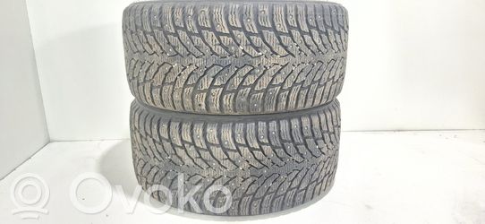 Neumáticos de invierno/nieve con tacos R20   27535R20,NOKIAN,HAKKAPELIITTA9