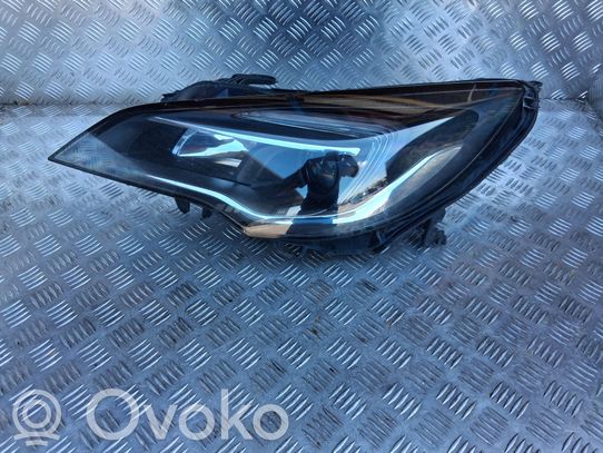 Opel Astra K Priekinis žibintas 