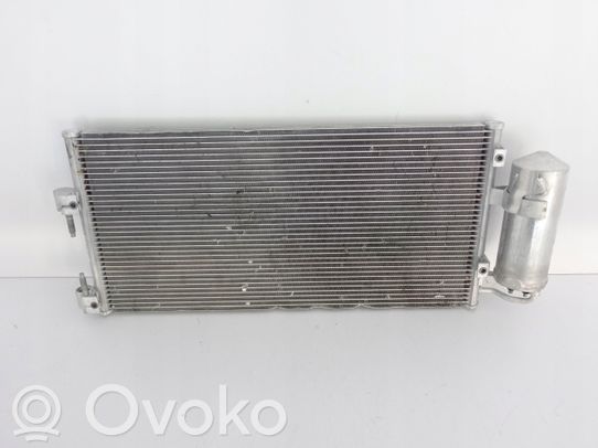 Ilmastointilaitteen sisälauhdutin (A/C)   16LA210CP