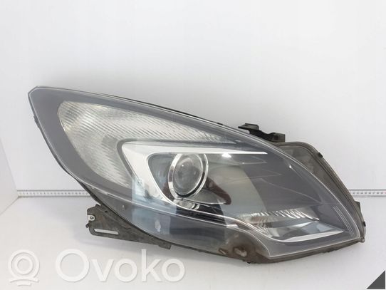Opel Zafira C Priekinis žibintas 