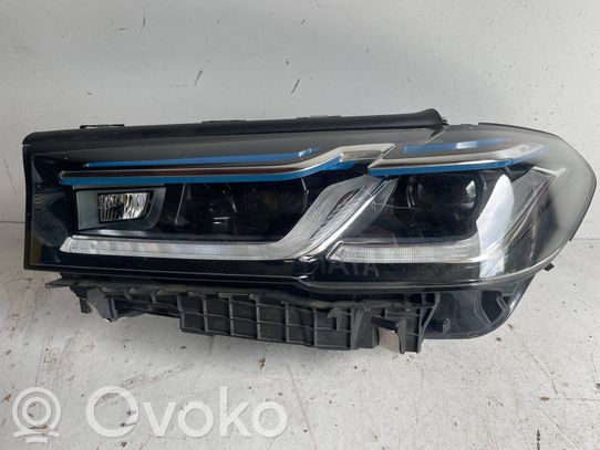 BMW 5 G30 G31 Priekinis žibintas 