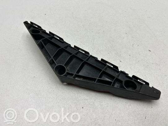 Toyota Avensis T270 Staffa di rinforzo montaggio del paraurti anteriore 