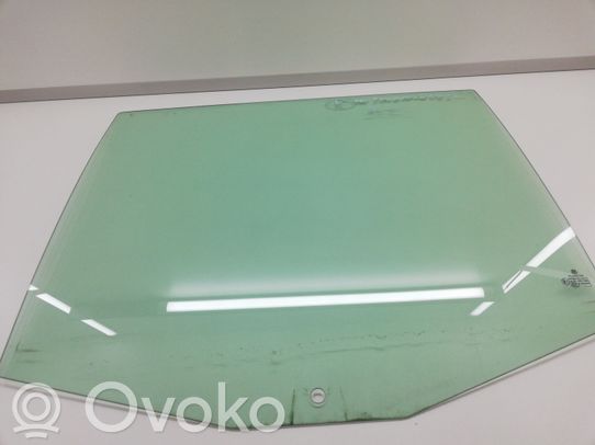 Volkswagen Touran I Rear door window glass 