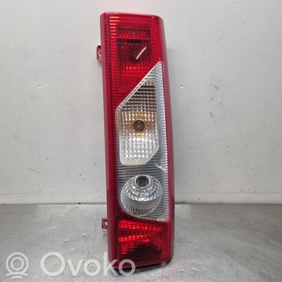 Peugeot Expert Galinis žibintas kėbule 