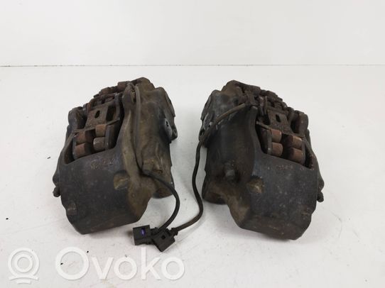 Audi Q7 4L Pinza del freno anteriore 