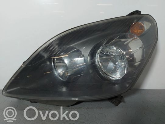 Opel Zafira B Priekinis žibintas 