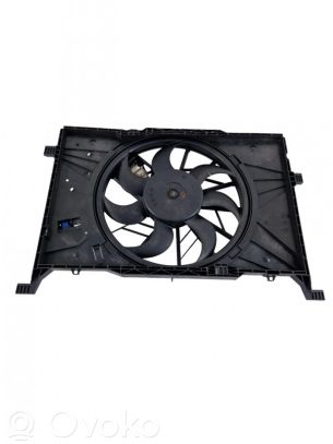 Mercedes-Benz A W169 Jäähdyttimen jäähdytinpuhaltimen suojus 