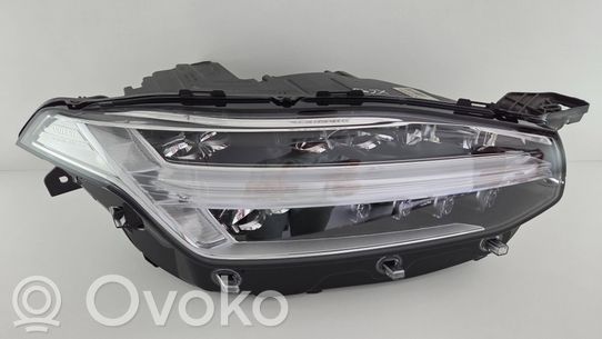 Volvo XC90 Priekinis žibintas 