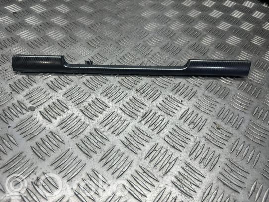 Peugeot 407 Hansikaslokeron koristelista 