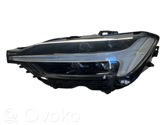 Volvo XC60 Priekinis žibintas 