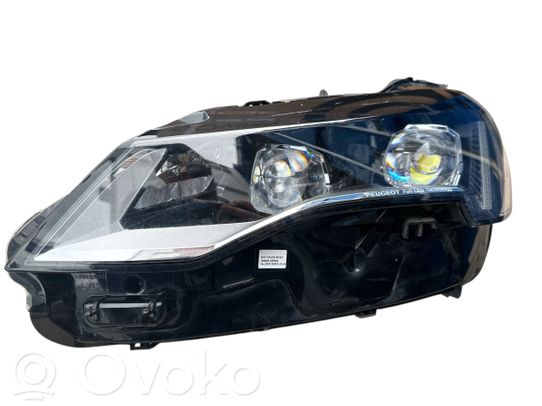 Peugeot 3008 II Priekinis žibintas 