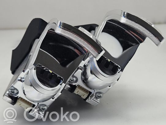Priekinio žibinto detalė   90159537,1903041256